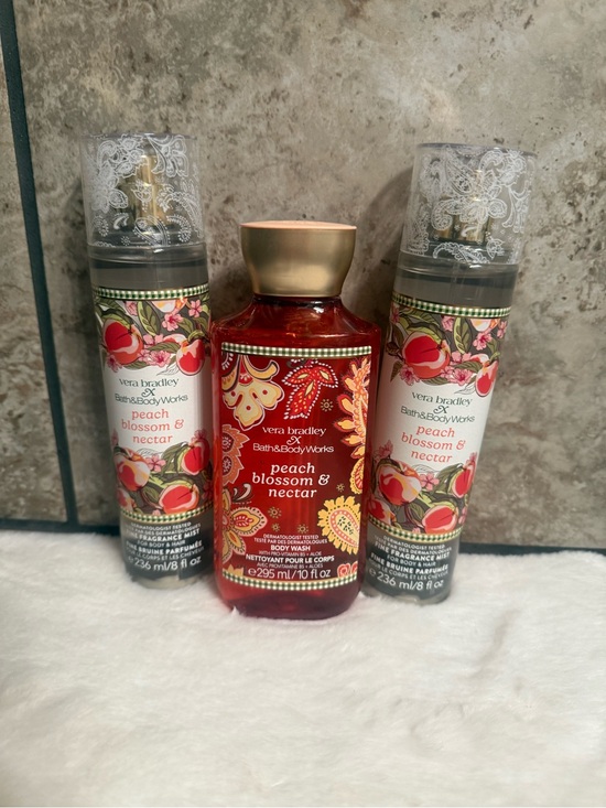 Other - BBW VERA BRADELY Peach Blossom & Nectar Gift Set - Peach